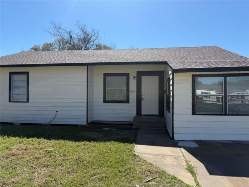 815 17th Ave N, Texas City, TX, 77590-5747 | Card Image