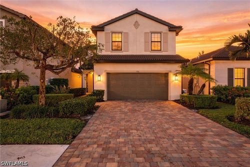 7186 Wilton Dr, NAPLES, FL, 34109-1982 | Card Image
