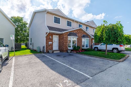 15-6910 Kalar Rd, Niagara Falls, ON, L2H2T7 | Card Image