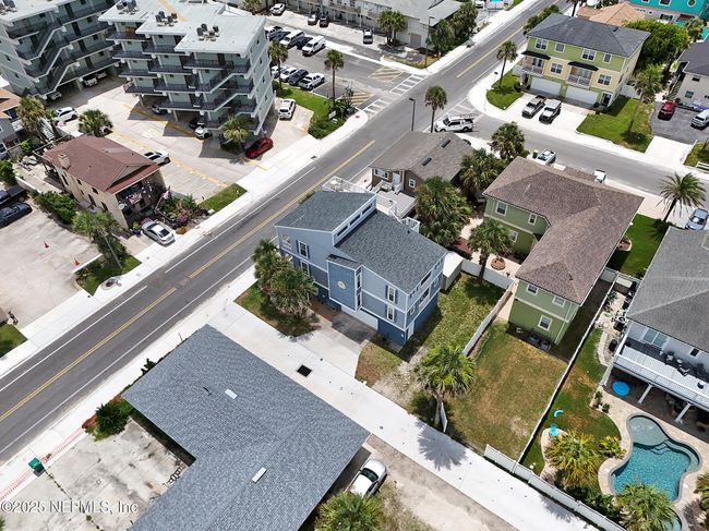 724 1 St St S, Home with 5 bedrooms, 5 bathrooms and null parking in Jacksonville Beach FL | Image 101