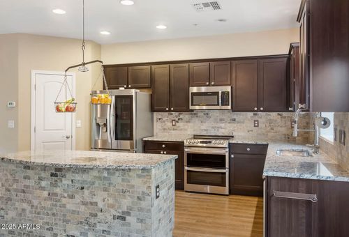 1096-240 W Juniper Ave, Gilbert, AZ, 85233-3911 | Card Image