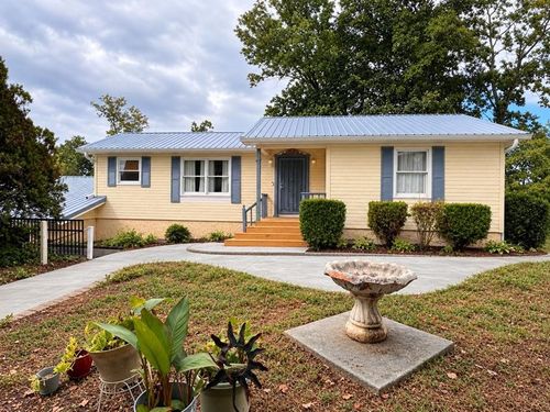691 Lakehaven Cir, Decatur, TN, 37322-6010 | Card Image