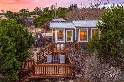 152 Henderson Branch Rd, ingram, TX, 78025-5078 | Card Image