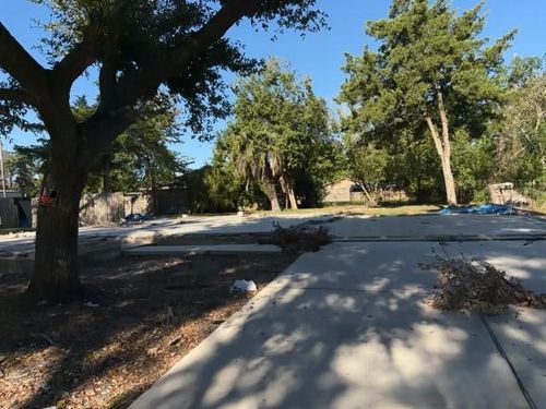 407 Meadow Ln, Hitchcock, TX, 77563-1429 | Card Image