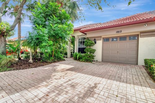 1012 Via Jardin, Riviera Beach, FL, 33418 | Card Image