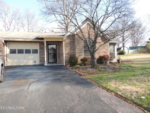 1231 Karina Cir, Maryville, TN, 37804-5376 | Card Image