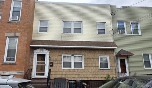 6074 54th Pl, Maspeth, NY, 11378-3334 | Card Image