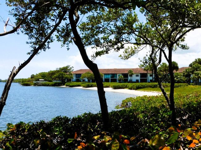 APT-2 - 6062 Se Landing Way, Condo with 2 bedrooms, 2 bathrooms and null parking in Stuart FL | Image 16