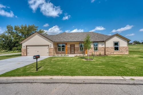 206 Oak Grove Pkwy, Kingsland, TX, 78639-5333 | Card Image