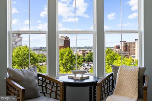 390-500 Spindrift Ln, OXON HILL, MD, 20745-1196 | Card Image