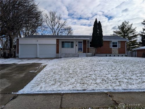 318 Winnimac Ave, Englewood, OH, 45322-1749 | Card Image