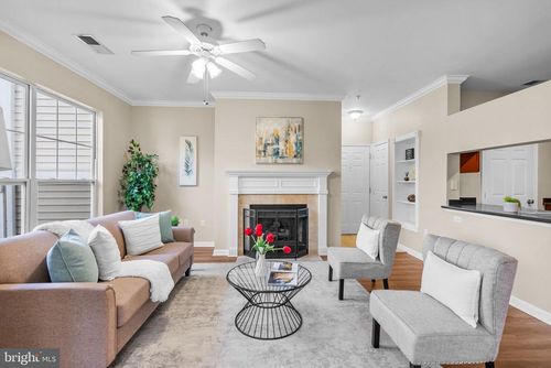 apt-302-19621 Galway Bay Cir, GERMANTOWN, MD, 20874-4611 | Card Image