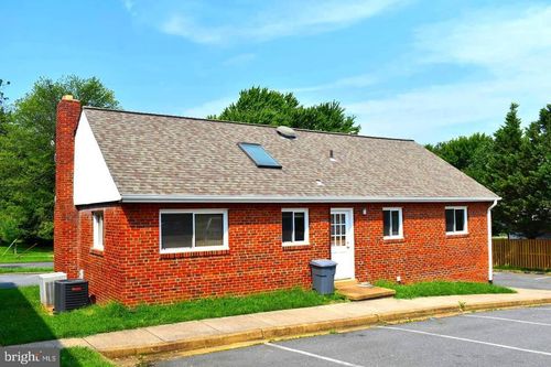 4119 Chatelain Rd, ANNANDALE, VA, 22003-3128 | Card Image