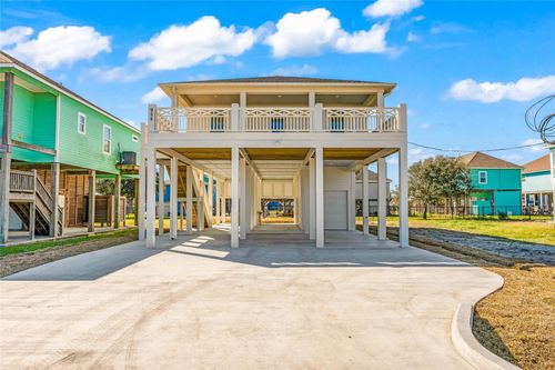 955 Wommack, Crystal Beach, TX, 77650 | Card Image
