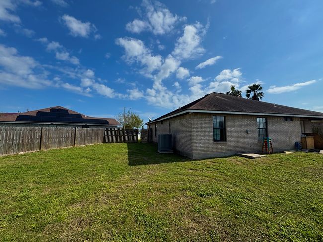 410 Old Stadium Dr, House other with 5 bedrooms, 2 bathrooms and null parking in Port Isabel TX | Image 23