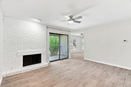 910-15151 Berry Trl, Dallas, TX, 75248-6324 | Card Image