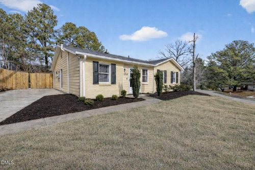 2708 Plainsfield Cir, Raleigh, NC, 27610-4968 | Card Image