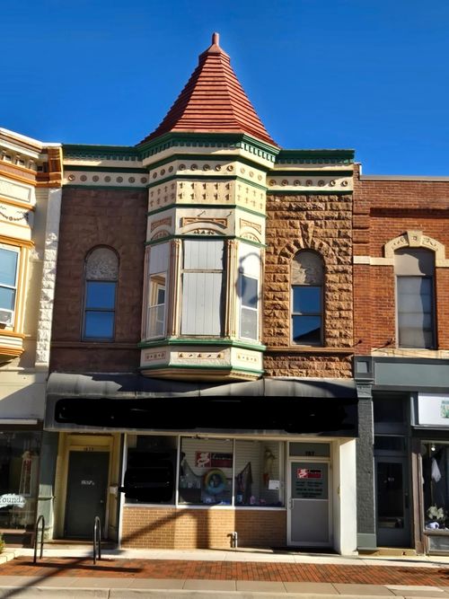 157 E Lincoln Hwy, Dekalb, IL, 60115-3205 | Card Image