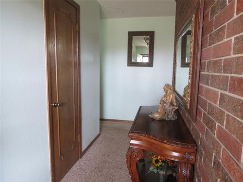 2104 Grisso Dr, Seminole, OK, 74868-2625 | Card Image