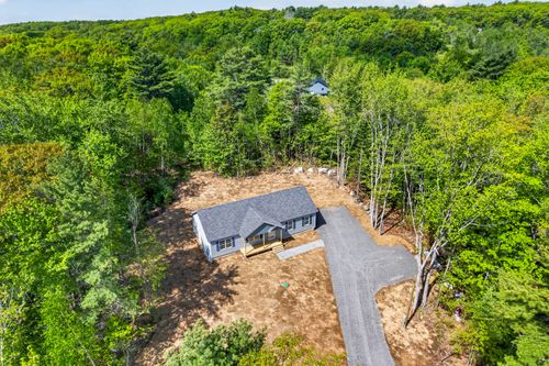 47 Evergreen Dr, Boothbay, ME, 04537-5034 | Card Image