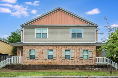 1310 N Corsica Dr, Fayetteville, AR, 72704-7156 | Card Image