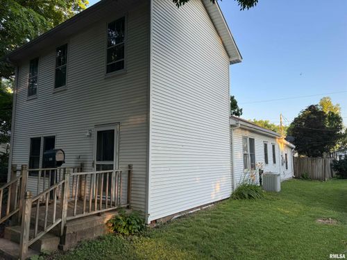 314 8th St, Lacon, IL, 61540-1110 | Card Image