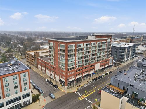 350 N Main St, Royal Oak, MI, 48067-4122 | Card Image