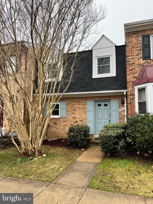 4562 Bogart Ct, ANNANDALE, VA, 22003-5725 | Card Image
