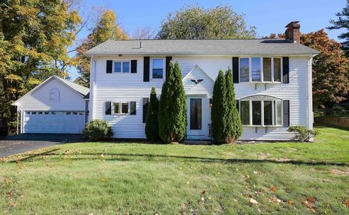 227 Gore Rd, Webster, MA, 01570-6822 | Card Image