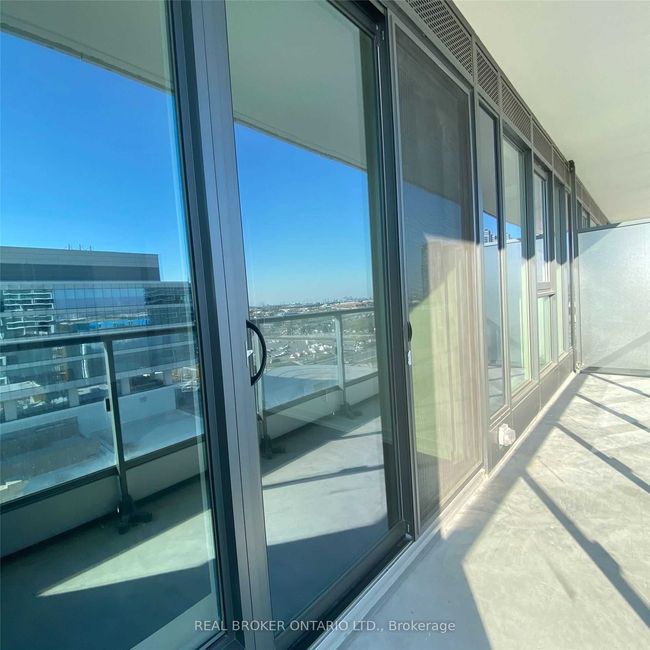 1105 - 5 Buttermill Ave, Condo with 2 bedrooms, 2 bathrooms and null parking in Vaughan ON | Image 15