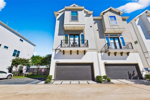 5812 E Post Oak Ln, Houston, TX, 77055-5054 | Card Image
