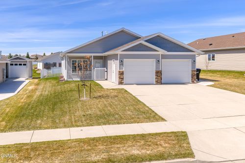 4106 Lorrain Pl, Bismarck, ND, 58503-8517 | Card Image