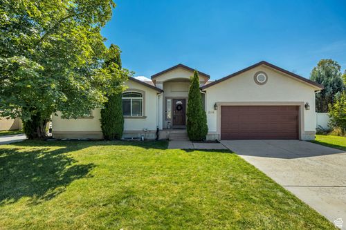 204 Dakota Dr, Springville, UT, 84663-9490 | Card Image