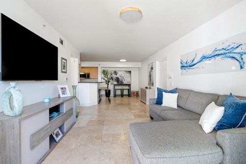 1205-1205 Villa Circle, Boynton Beach, FL, 33435 | Card Image