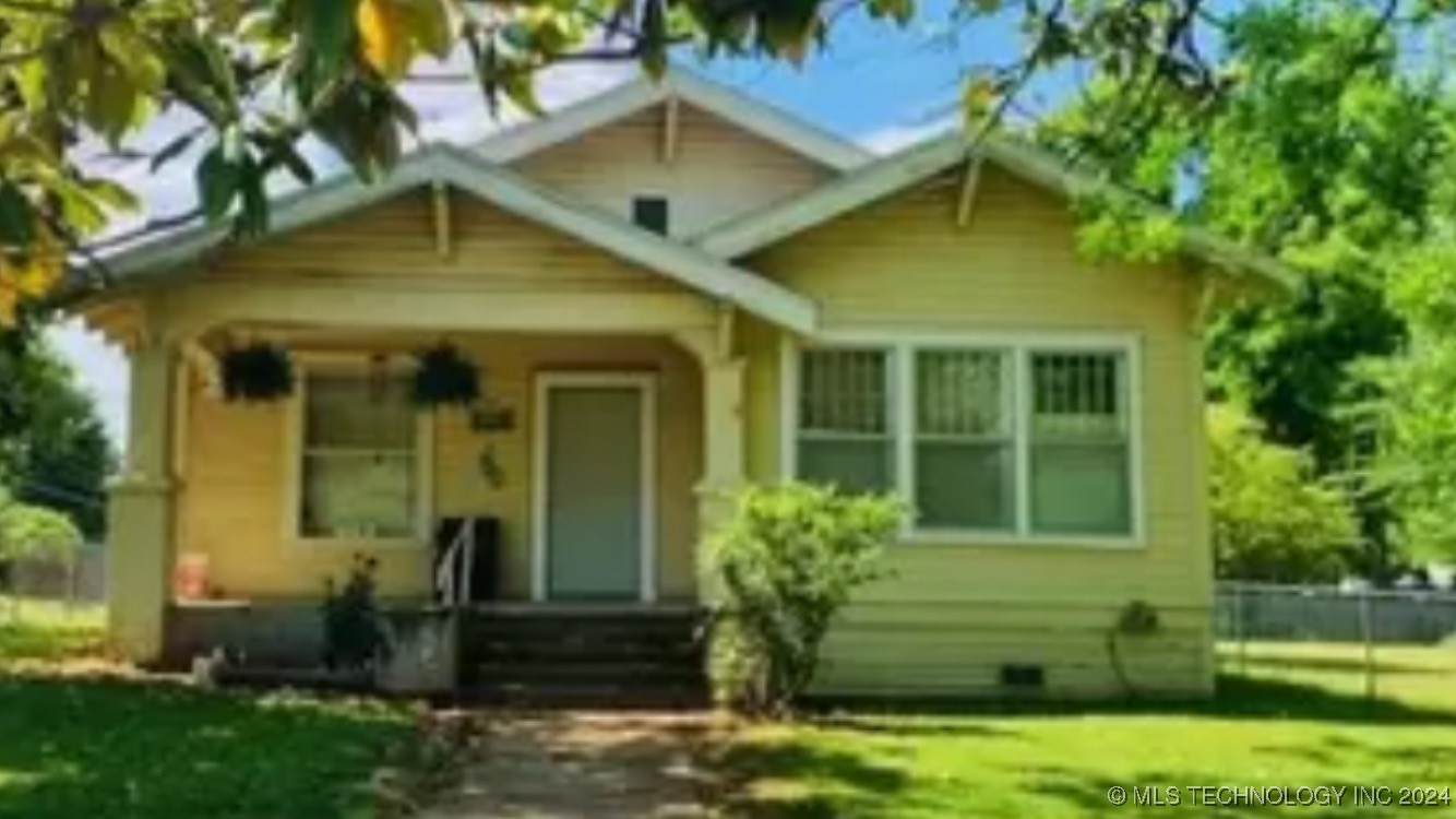 Lowery St, Hugo, OK 74743