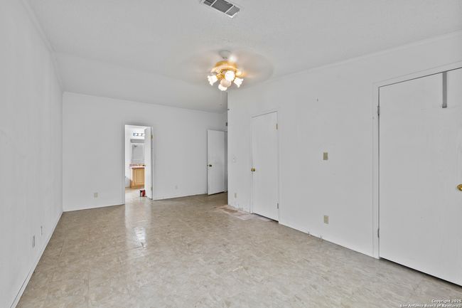 1189 Vivroux Ranch Rd, Home with 4 bedrooms, 3 bathrooms and null parking in Seguin TX | Image 9