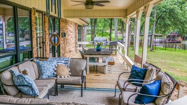 2012 Island Cir, House other with 4 bedrooms, 2 bathrooms and null parking in Tool TX | Image 25