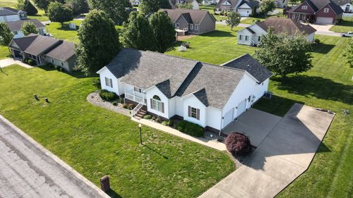 1208 Turnberry Dr, Herrin, IL, 62948-4075 | Card Image