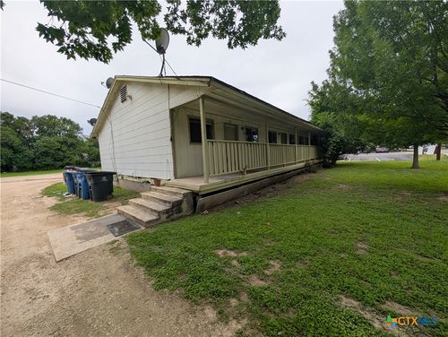 165 Richter Ln, New Braunfels, TX, 78130-2524 | Card Image