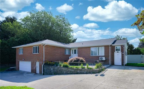 34 Cherry Hill Rd, Johnston, RI, 02919-2605 | Card Image
