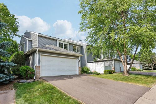 2001 Gresham Ave N, Oakdale, MN, 55128-4408 | Card Image