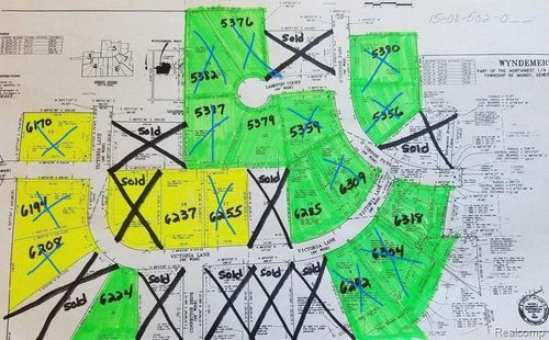 6237 Victoria Ln, Swartz Creek, MI, 48473-9492 | Card Image