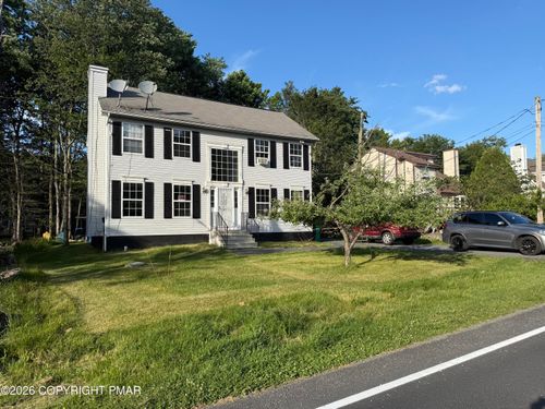 9043 Idlewild Dr, Tobyhanna, PA, 18466-3803 | Card Image