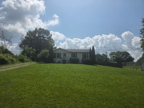 2819 Sparrow Dr, Clarksville, TN, 37040-5927 | Card Image