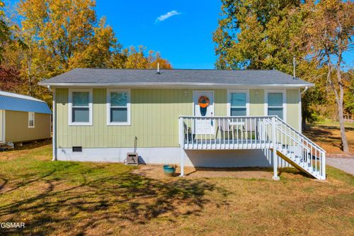 1517 Old Chisholm Trl, Dandridge, TN, 37725-5219 | Card Image