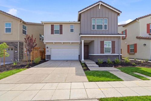1240 N Robiolo Ln, Mountain House, CA, 95391-8053 | Card Image