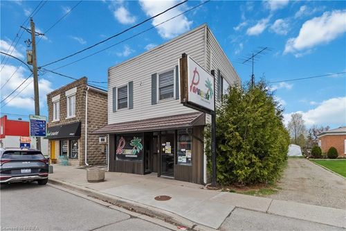 112 King St, Burford, ON, N0E1A0 | Card Image