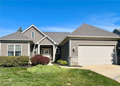 8737 Wild Flower Way, Mentor, OH, 44060-1572 | Card Image