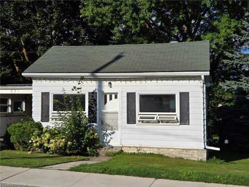351 William St, Mount Forest, ON, N0G2L3 | Card Image