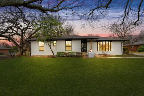 328 E Pleasant Run Rd, Desoto, TX, 75115-3934 | Card Image